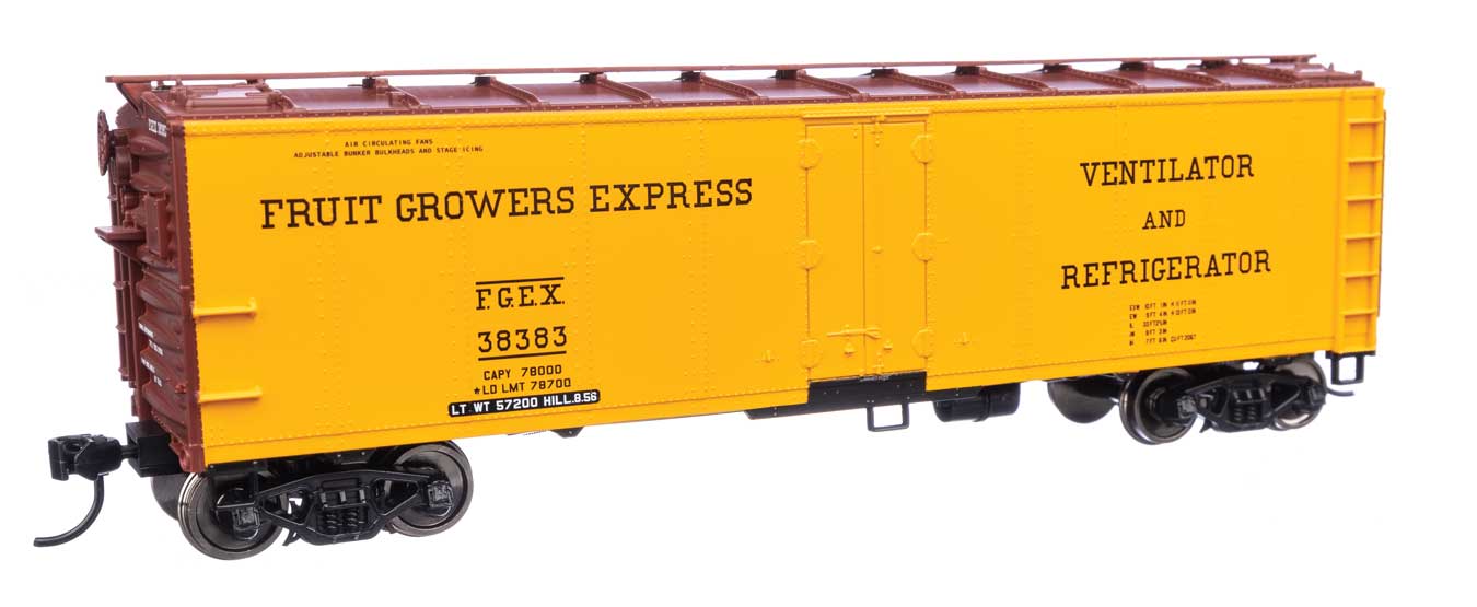 Walthers Mainline HO Scale Fruit Growers Express FGEX #38383 40' Steel Reefer with Dreadnaught Ends