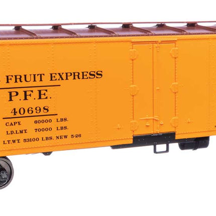 Walthers Mainline HO Scale Pacific Fruit Express #40698 Overland logo 40' Steel Reefer with Dreadnaught Ends