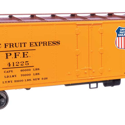 Walthers Mainline HO Scale Pacific Fruit Express #41225 UP & SP logos 40' Steel Reefer with Dreadnaught Ends