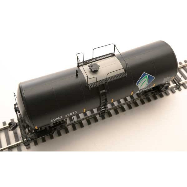 Walthers Proto HO Scale Archer-Daniels-Midland Corn Syrup ADMX #15823 40' UTLX 16,000-Gallon Funnel-Flow Tank Car