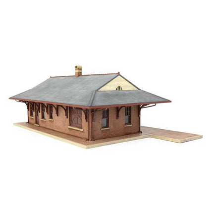 Walthers Cornerstone HO Scale Pennsylvania System Brick Combination Station Kit 123/4 x 6 x 4" 32.3 x 15.2 x 10.1cm