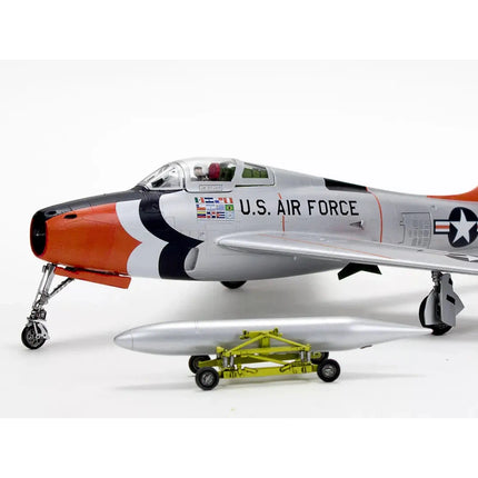 Revell 1:48 F84F Republic Thunderstreak Thunderbirds US Airforce Model Kit