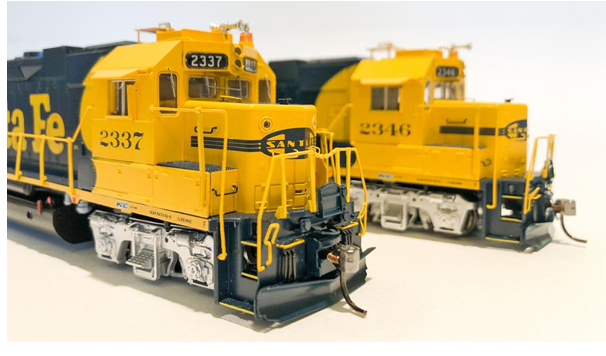 Rapido 38003 HO EMD GP38 Low Nose - Standard DC -- Santa Fe #2329 (Warbonnet, No Class Lights, blue, yellow)