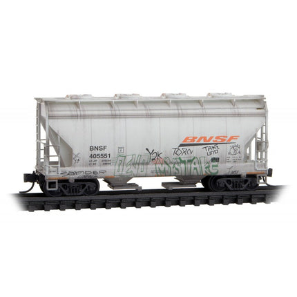 Micro Trains N Scale BNSF 2 Bay Covered Hopper Weathered 405551