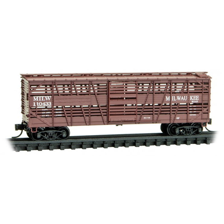 Micro Trains Line N 40' Stock Car Milwaukee Rd MILW #110433