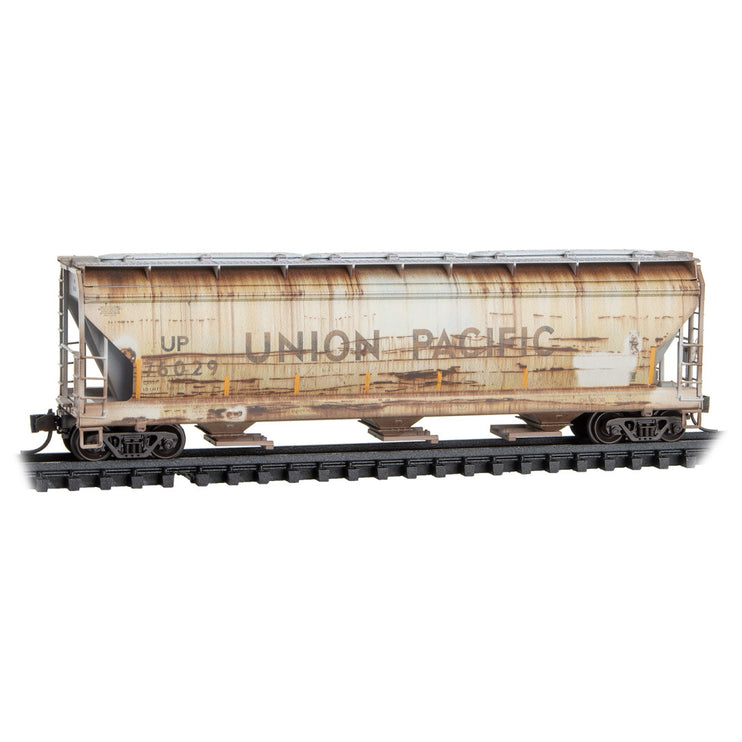 Micro Trains N Scale Union Pacific Weathered 3-Bay Covered Hopper 4-Pack FOAM RD# UP 75966, 75997, 75956, 76029