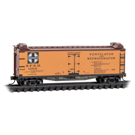 Micro Trains Line N Scale 40' Double-Sheathed Wood Side Reefer 4-Pack Atchison, Topeka and Santa Fe Jewel Cases RD#s ATSF 14931, 14968, 15246, 15263