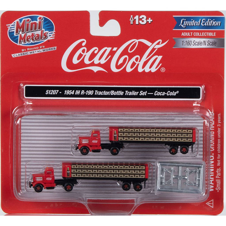 Classic Metal Works 1954 IH R-190 Tractor w/Flatbed Trailer & Coca-Cola Bottles 1:160 N Scale