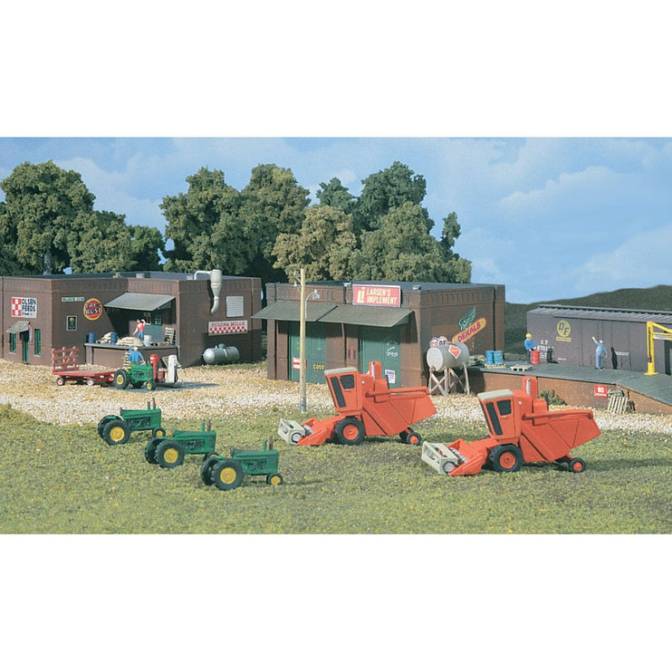 Woodland Scenics N Scale Olsen Feed/Larsen Implement DPM Kit