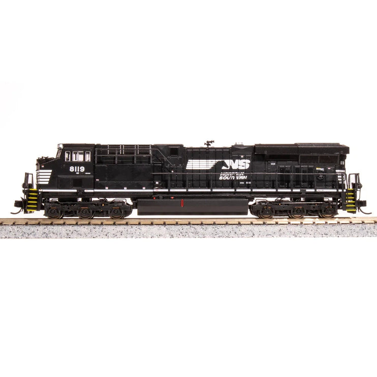 Broadway Limited N Scale ES44AC Diesel NS #8140/blk&wht DC/DCC Sound