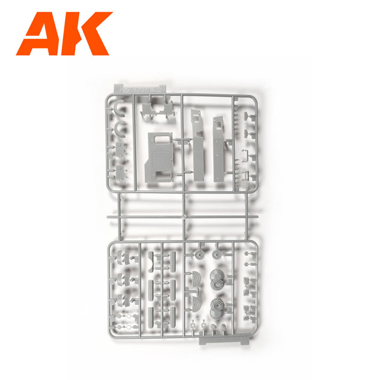 AK Interactive 1/35 PZ.KPFW.IV Ausf.D Deutsche Afrika Korps Plastic Model Kit