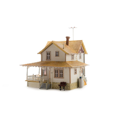 Woodland Scenics HO Scale  Corner Porch House Built and Ready