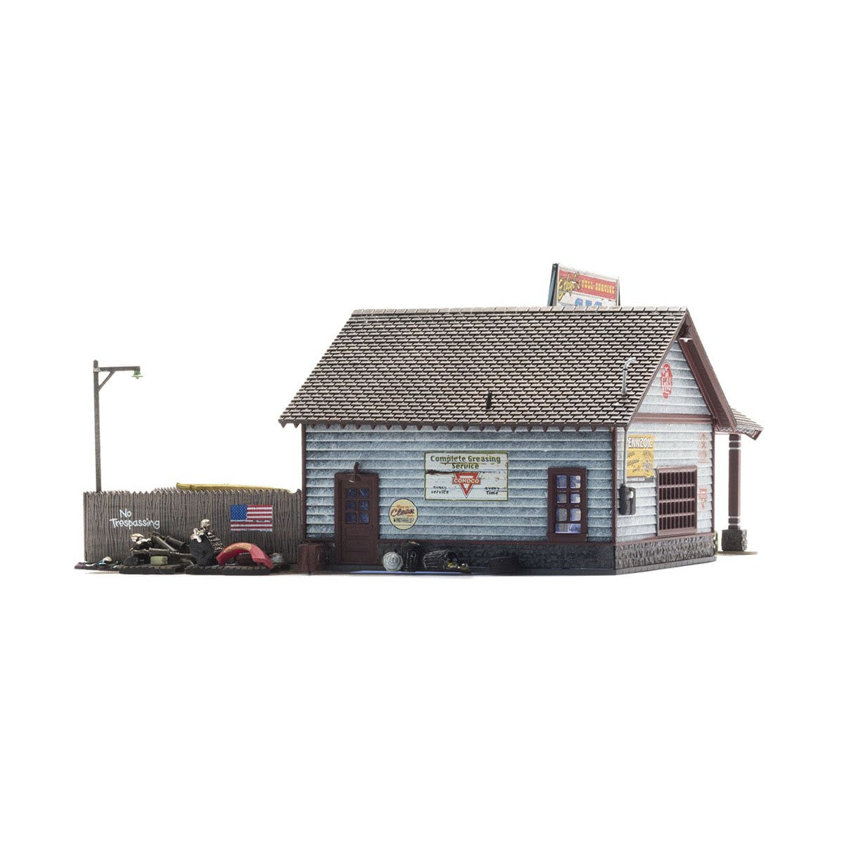 Woodland Scenics HO Scale  Ethyl's Gas & Service Built and Ready