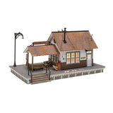 Woodland Scenics HO Scale  The Depot Built and Ready