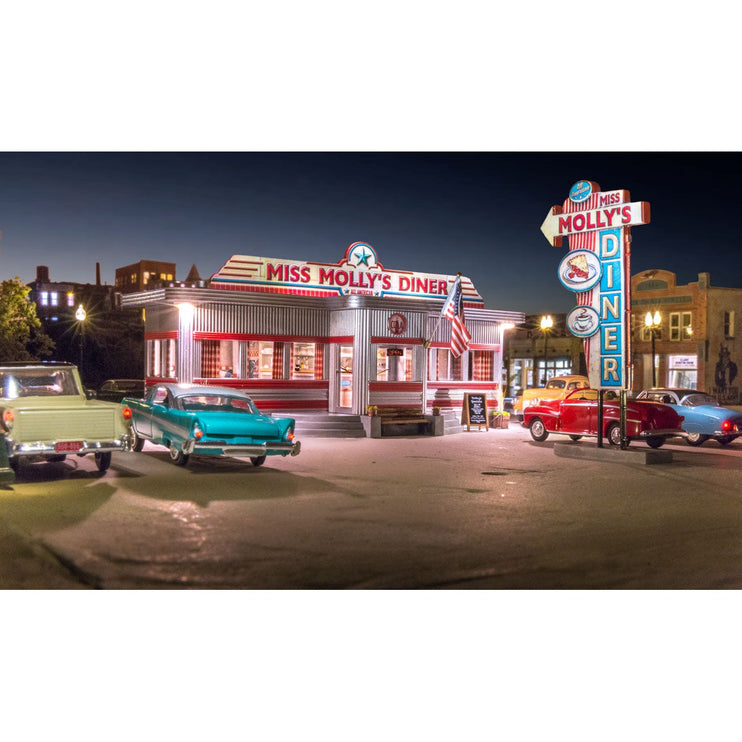 Woodland Scenics HO Scale  Miss Molly’s Diner Built and Ready