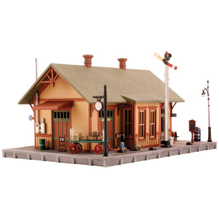 Woodland Scenics N Scale Pre-Fab Woodland Station Kit DPM Kit