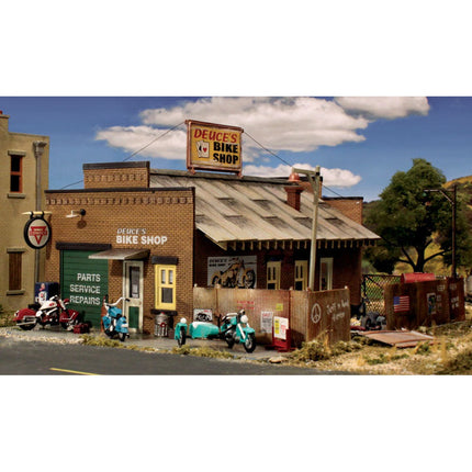 Woodland Scenics O Scale Deuce's Bike Shop DPM Kit