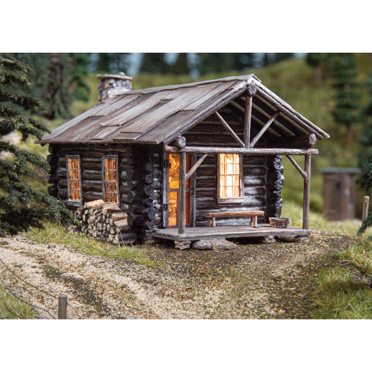 Woodland Scenics HO Scale Cozy Cabin Built and Ready