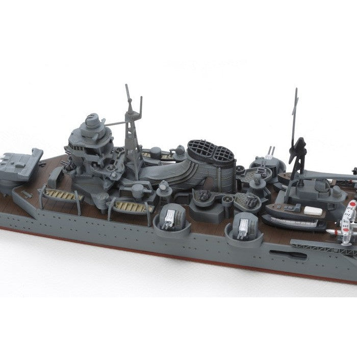 Tamiya 1:700 Light Cruiser Mogami