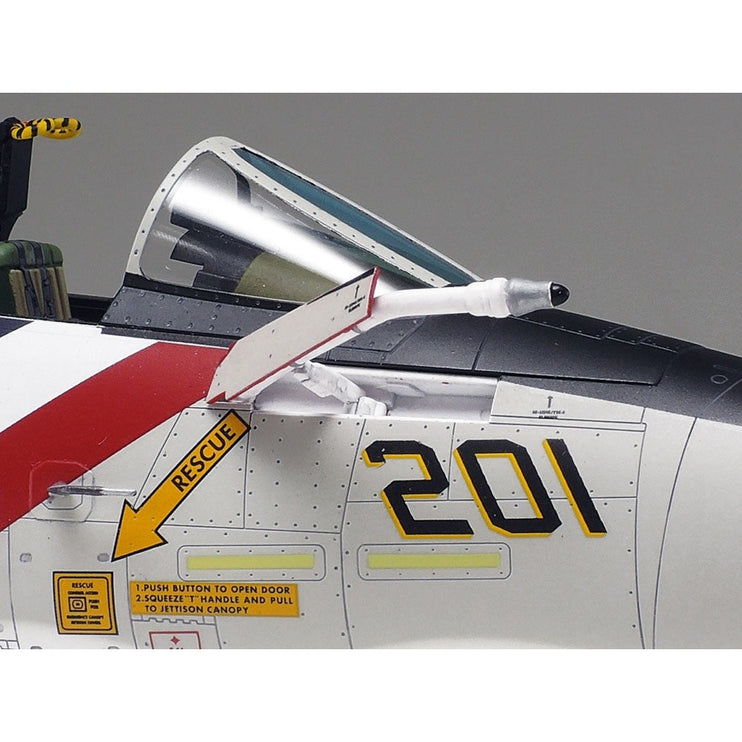 Tamiya 1/48 F14A Tomcat Fighter Model Kit