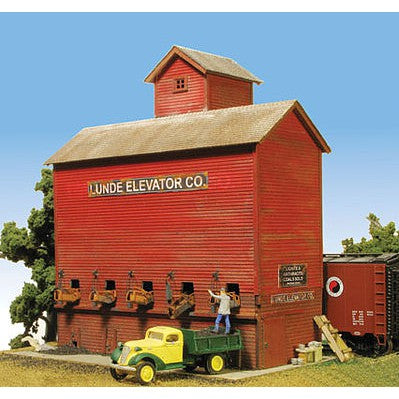 Monroe Models Ho Lunde Coal Elevator