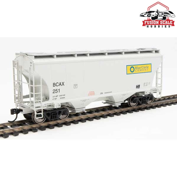 Walthers Mainline HO Scale 39' Trinity 3281 2-Bay Covered Hopper Ready to Run Blue Circle Cement #251