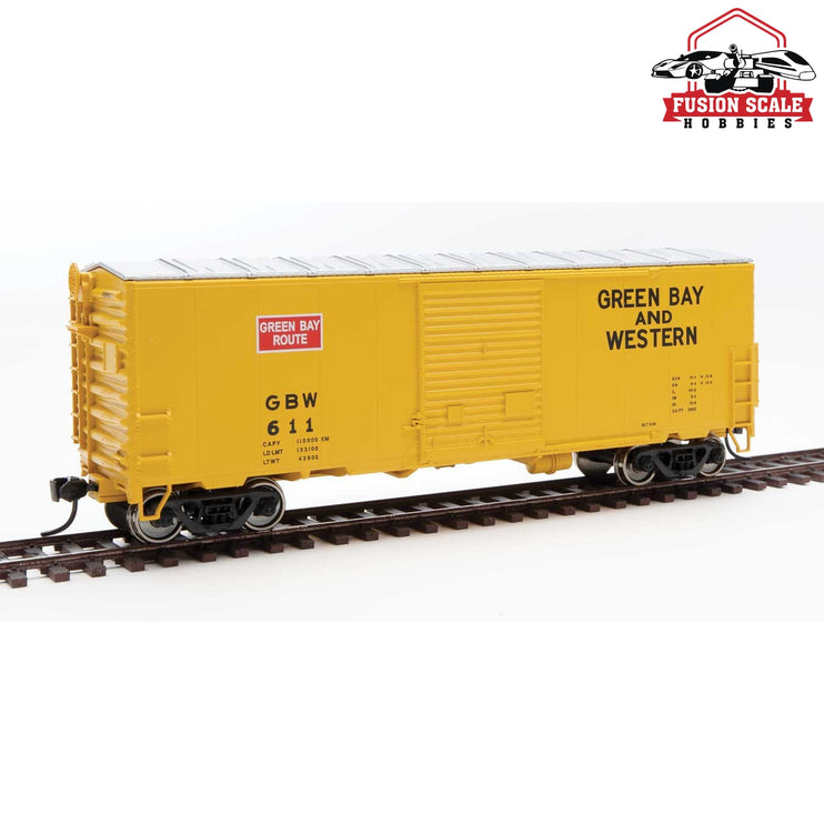 Walthers Mainline HO Scale 40' ACF Modernized Welded Boxcar w/8' Youngstown Door Ready to Run Green Bay & Western #611