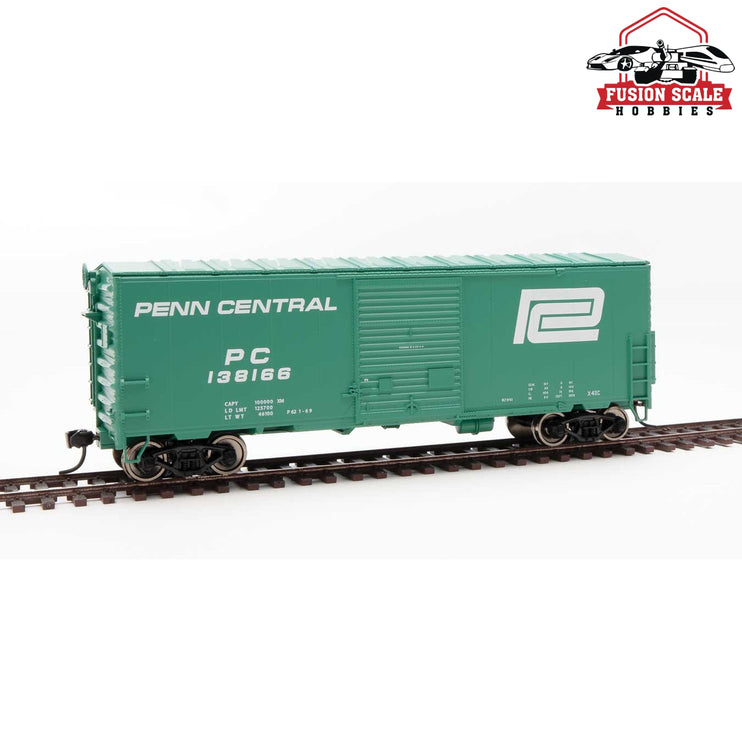 Walthers Mainline HO Scale 40' ACF Modernized Welded Boxcar w/8' Youngstown Door Ready to Run Penn Central #138166