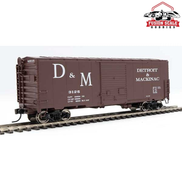 Walthers Mainline HO Scale 40' ACF Modernized Welded Boxcar w/8' Youngstown Door Ready to Run Detroit & Mackinac #3125