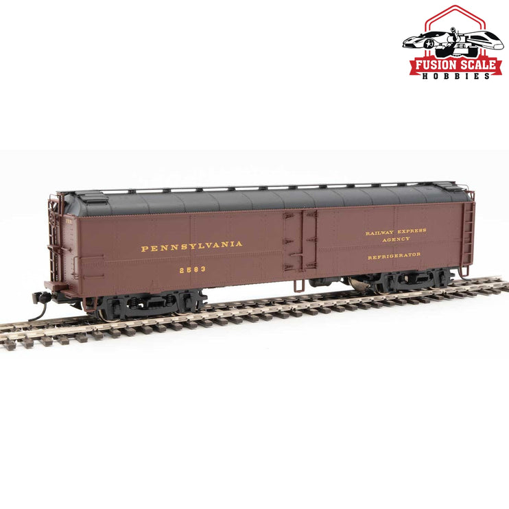 Walthers Proto HO Scale 50' Pennsylvania Class R50b Express Reefer Pennsylvania Railroad #2583 (Postwar Tuscan, black, gold)