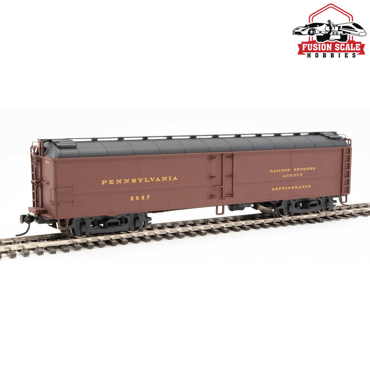 Walthers Proto HO Scale 50' Pennsylvania Class R50b Express Reefer Pennsylvania Railroad #2627 (Summer 1945 Scheme; Tuscan, black, Dulux Gold)