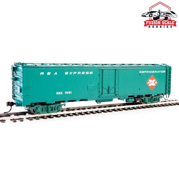 Walthers Proto HO Scale 50' REA Riveted Steel Express Reefer Railway Express Agency #7581 (Light Green)