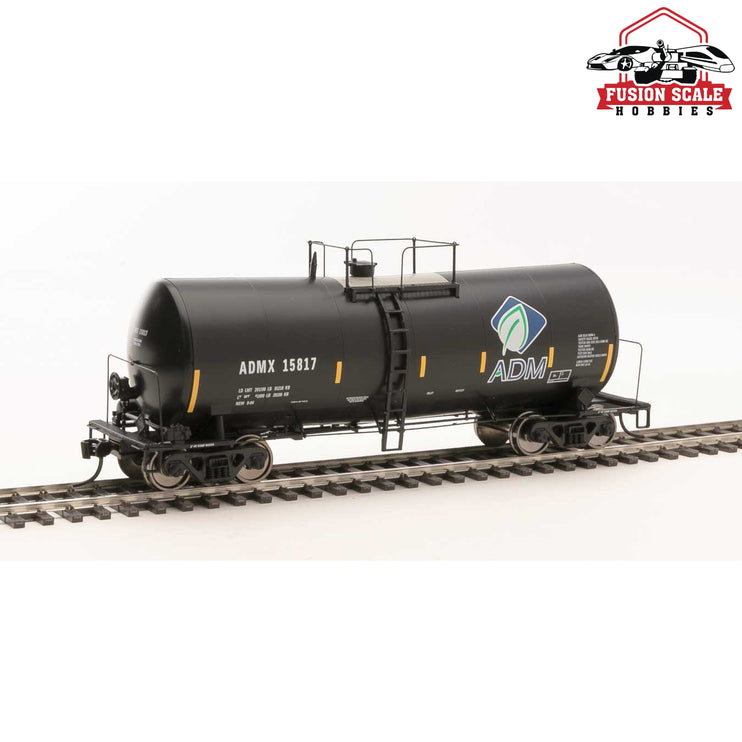 Walthers Proto HO Scale 40' UTLX 16,000-Gallon Funnel-Flow Tank Car - Ready to Run Archer-Daniels-Midland Corn Syrup ADMX #15817