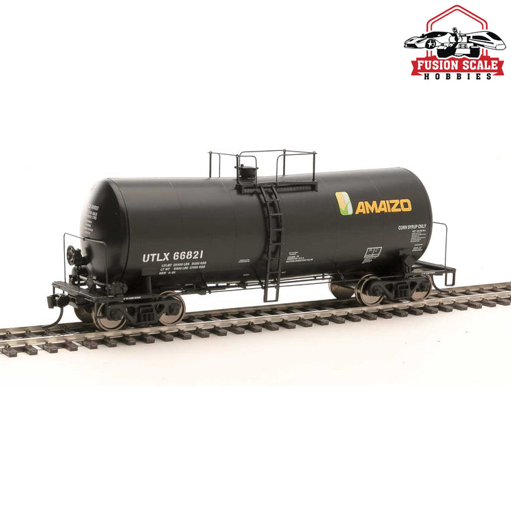 Walthers Proto HO Scale 40' UTLX 16,000-Gallon Funnel-Flow Tank Car - Ready to Run Amaizo UTLX #66821