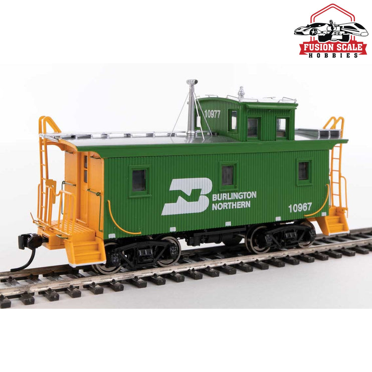 Walthers Proto HO Scale DM&IR Class G2 Wood Caboose - Ready to Run Burlington Northern #10967