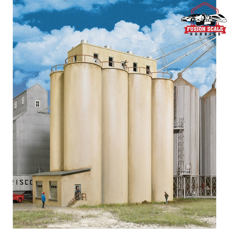 Walthers Cornerstone HO Scale Modern Grain Head House w/Silos Kit 91/2 x 5 x 11" 24.1 x 12.7 x 27.9cm