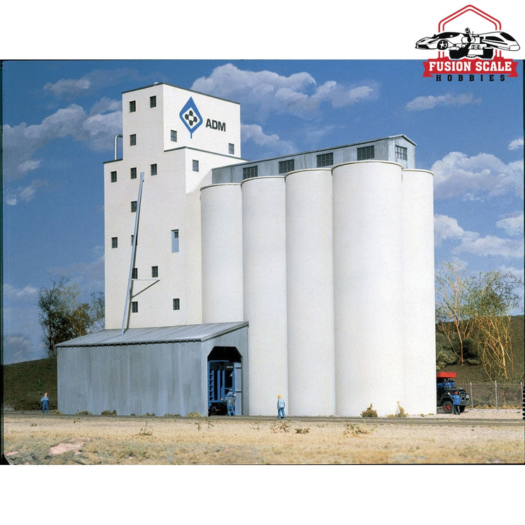 Walthers Cornerstone HO Scale ADM(R) Concrete Grain Elevator Kit 131/2 x 9 x 131/2" 33.7 x 23.7 x 33.7cm