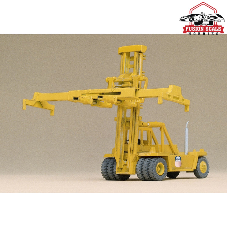 Walthers Cornerstone HO Scale Kalmar Intermodal Container Crane Kit