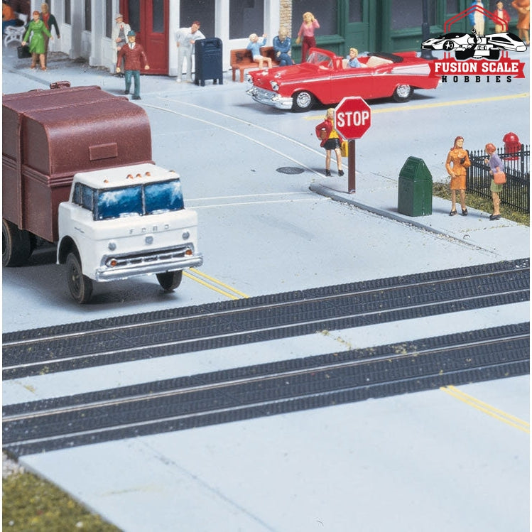 Walthers Cornerstone HO Scale Rubber Mat Style Grade Crossing Kit