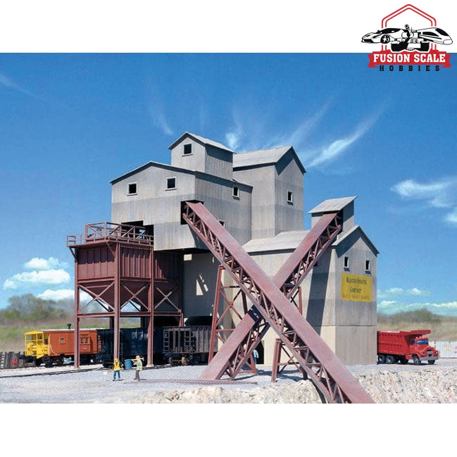 Walthers Cornerstone N Scale Glacier Gravel Co. Kit 55/8 x 65/8 x 61/8" 14.3 x 16.8 x 15.6cm