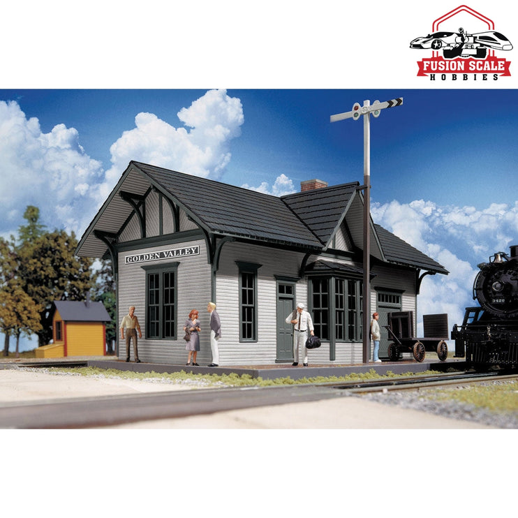 Walthers Cornerstone HO Scale Golden Valley Depot Kit 61/2 x 33/8 x 4" 16.2 x 8.4 x 10cm