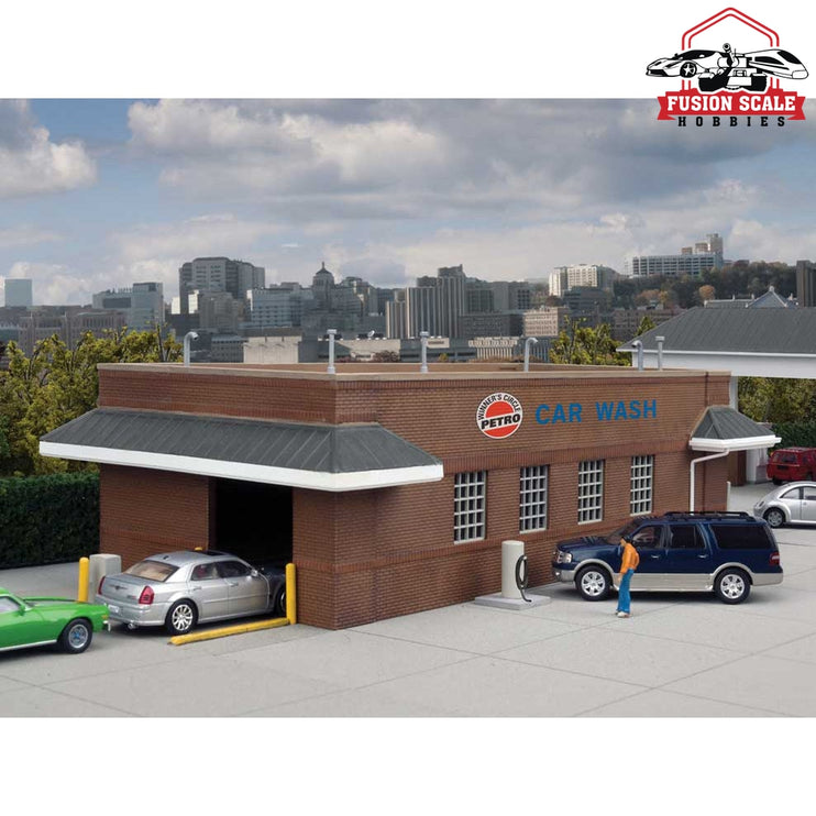 Walthers Cornerstone HO Scale Gas Station Car Wash Kit 101/2 x 413/16 x 3" 26.6 x 12.2 x 7.6cm