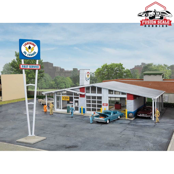 Walthers Cornerstone HO Scale Drivein Oil Change Repurposed Gas Station Kit 101/2 x 9 x 33/16" 26.6 x 22.8 x 8cm