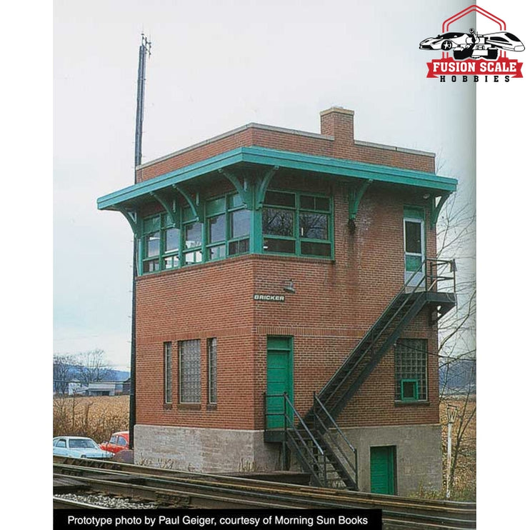 Walthers Cornerstone HO Scale Pennsylvania Railroad Brick Interlocking Tower w/Flat Roof Kit