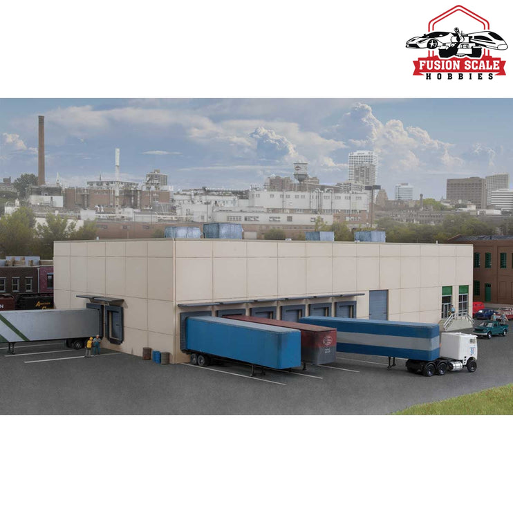 Walthers Cornerstone N Scale Modern Concrete Warehouse Kit 12 x 63/4 x 33/16" 30.4 x 17.1 x 8cm