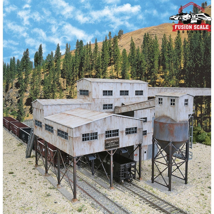 Walthers Cornerstone HO Scale Diamond Coal Corporation Kit 193/8 x 133/16 x 71/2" 49.2 x 33.4 x 19cm