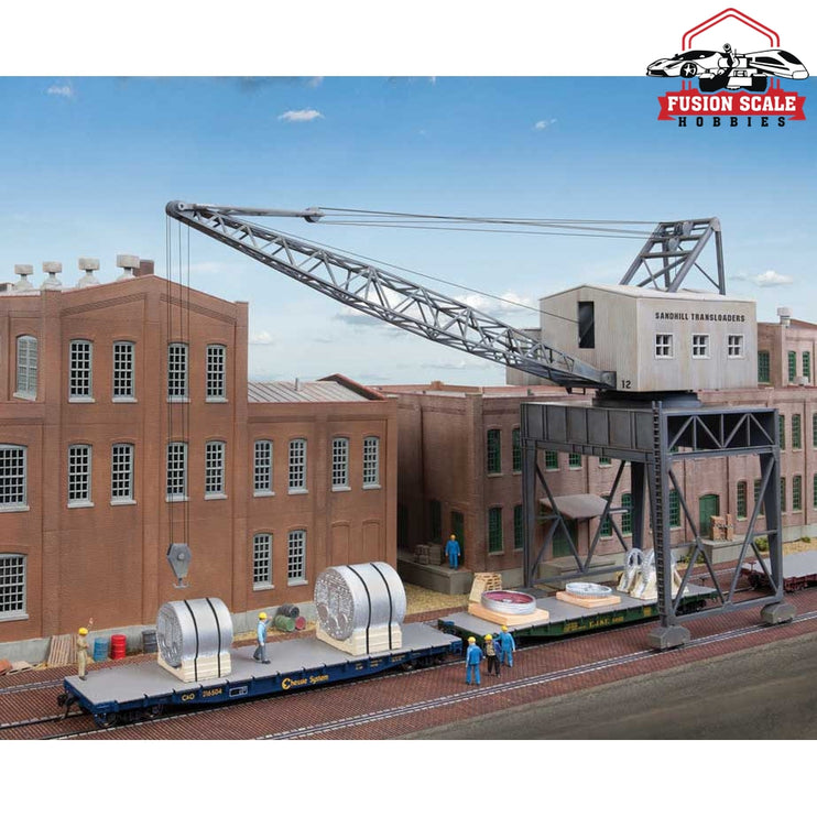 Walthers Cornerstone HO Scale Traveling Crane with Brick Street Kit Crane: 4 x 4 x 91/8", Street Sections: 125/8 x 51/2"