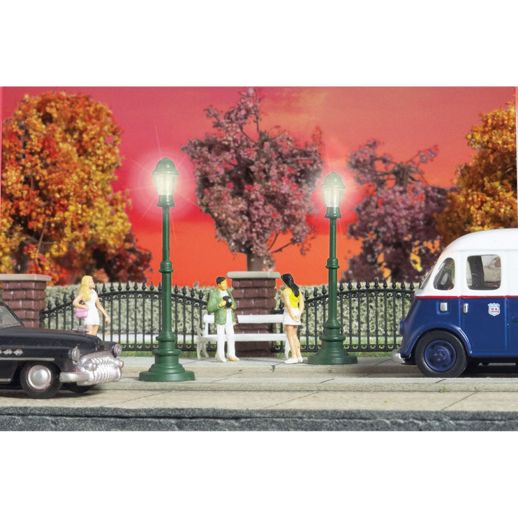 Walthers Small Street Lights pkg(2)