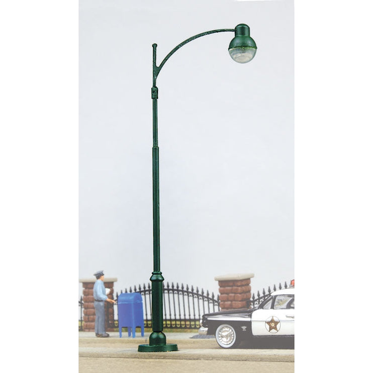 Walthers Modern Street Light