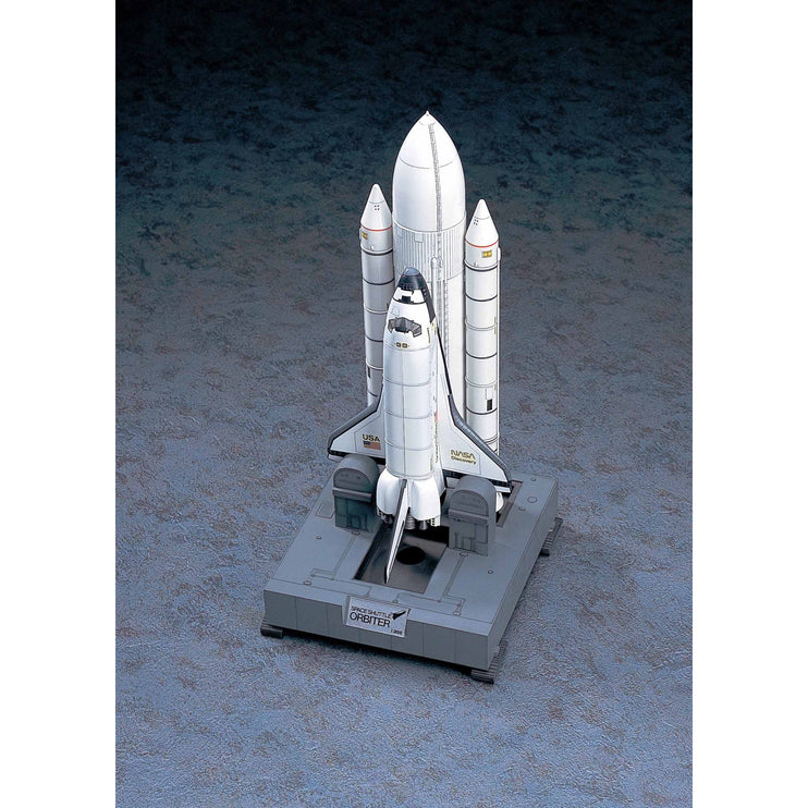 Hasegawa 1/200 Space Shuttle Orbiter With Boosters